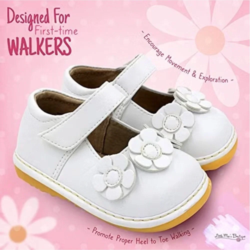 Little Mae's Boutique White Daisy Squeaky Sandals Toddler Girl Size 7 Rhinestone